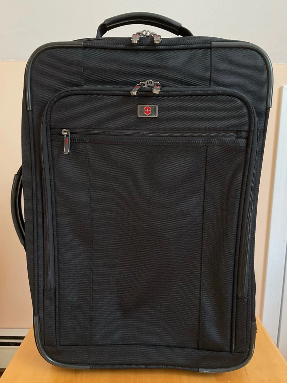 Victorinox Mobilizer NXT 5.0 Ultra Light 21” Carry-On Rollaboard